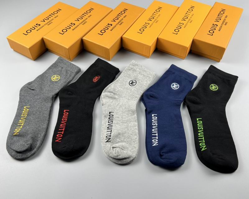 LV socks 052505
